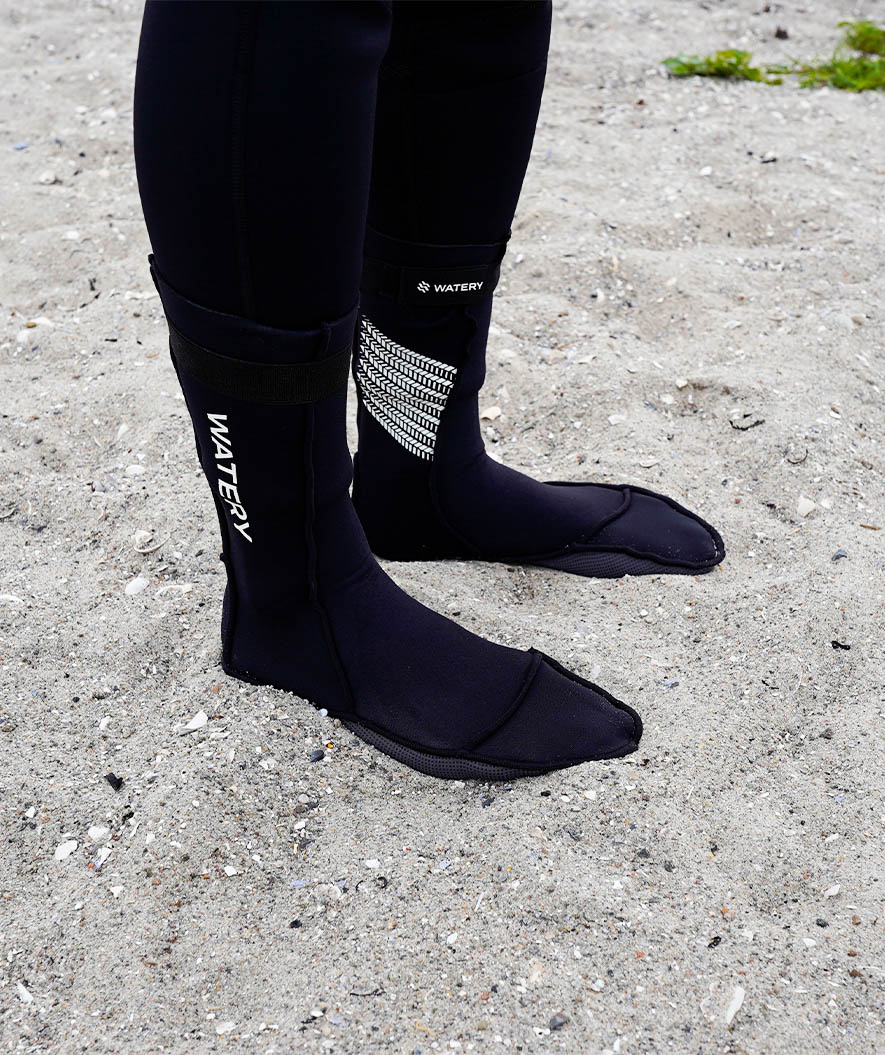 Watery neopreen sokken voor open water - Calder Pro (2mm) - Zwart